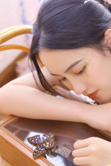 泽井杏奈